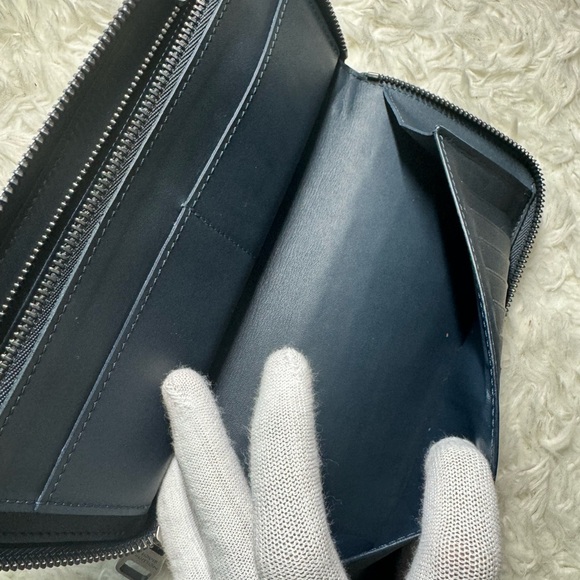 🛑 SOLD 🛑 Louis Vuitton Zippy Navy Blue Damier Infini Leather Vertical Wallet - Picture 6 of 8